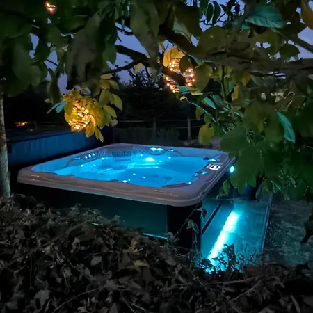 D'anjou - De Charme Avec Jacuzzi La Roche Coutant