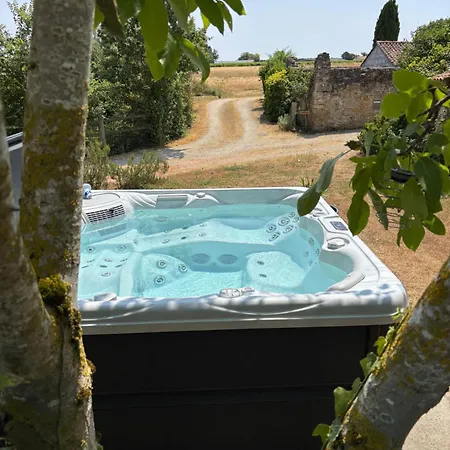 D'anjou - De Charme Avec Jacuzzi 3* La Roche Coutant