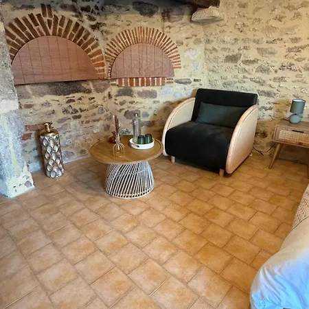 D'anjou - De Charme Avec Jacuzzi 3*