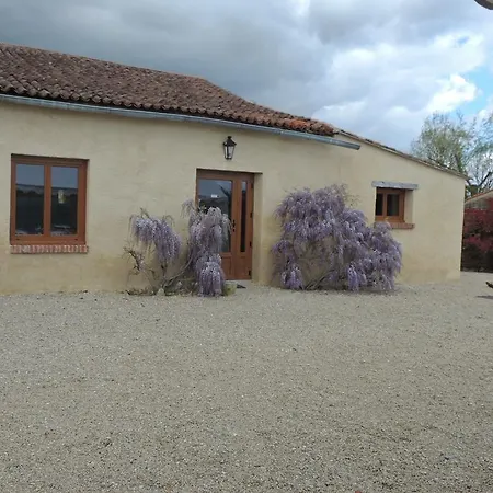 D'anjou - De Charme Avec Jacuzzi 3*